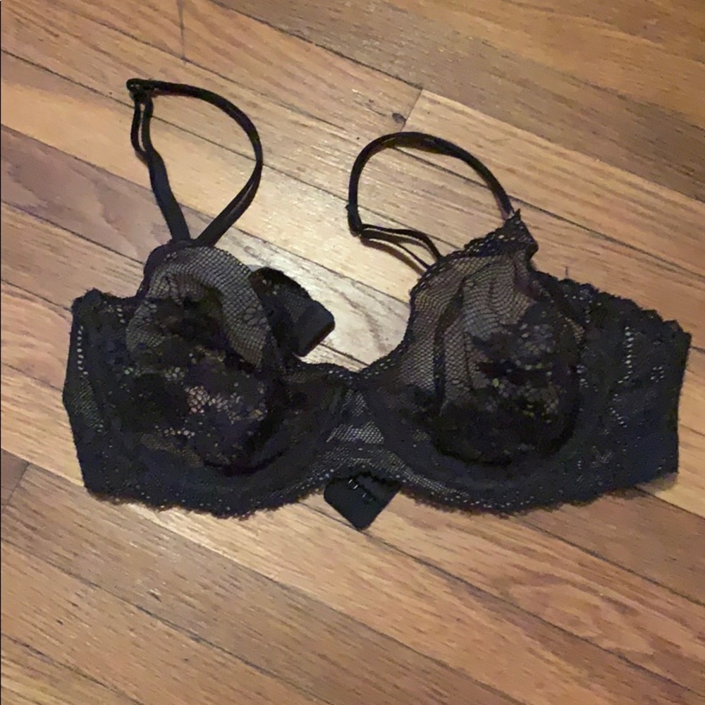 VS lace bra